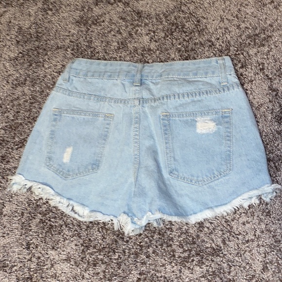 Distressed jean shorts - Picture 3 of 3